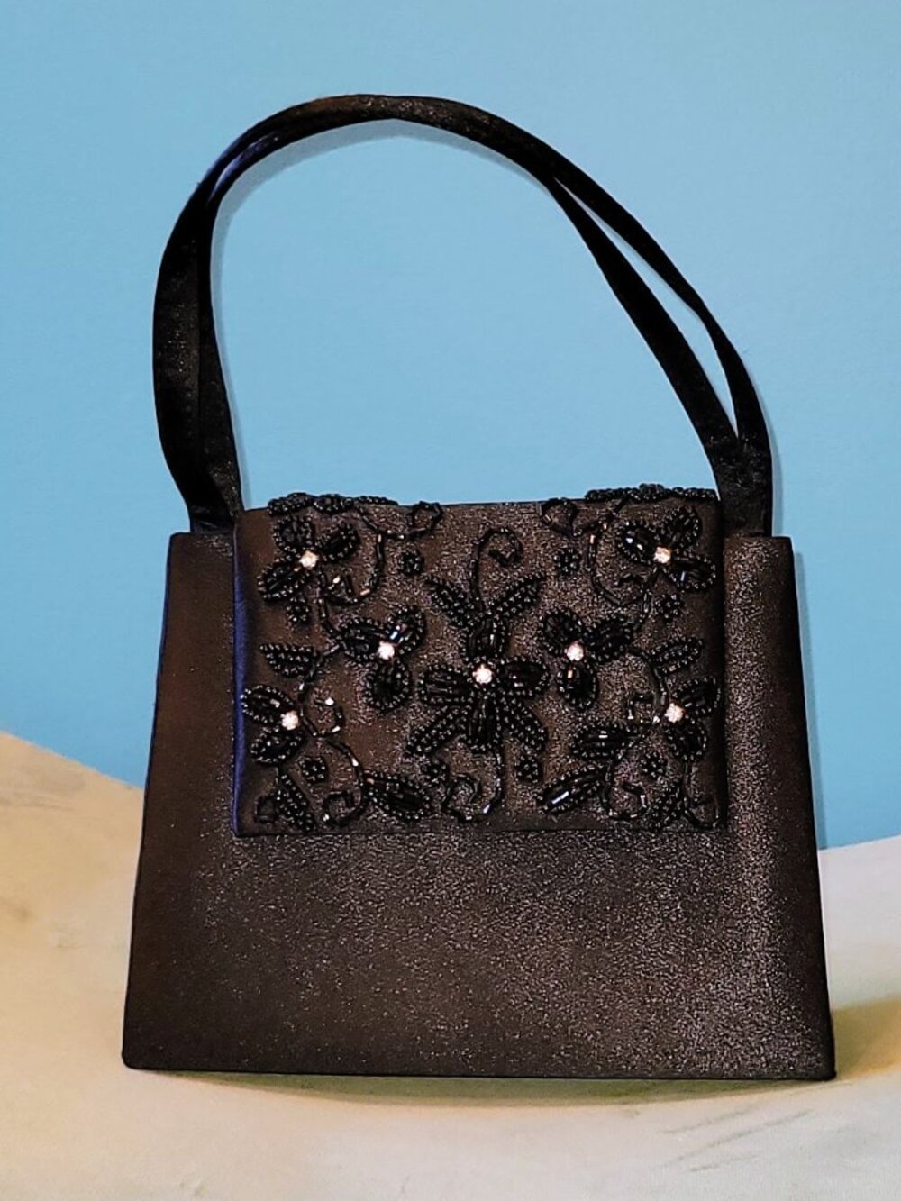 EUC! | Unbranded | Vintage Structured Beaded Satin Evening Bag | Black | Small